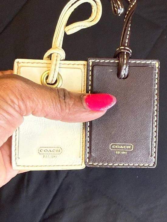 Coach AirPods Pro Case + Leather Luggage Tag Bundle - Picture 13 of 13